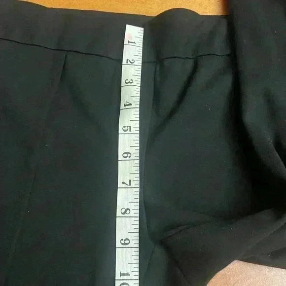 Hilary Raley black pull on pants size 10. - Picture 7 of 9